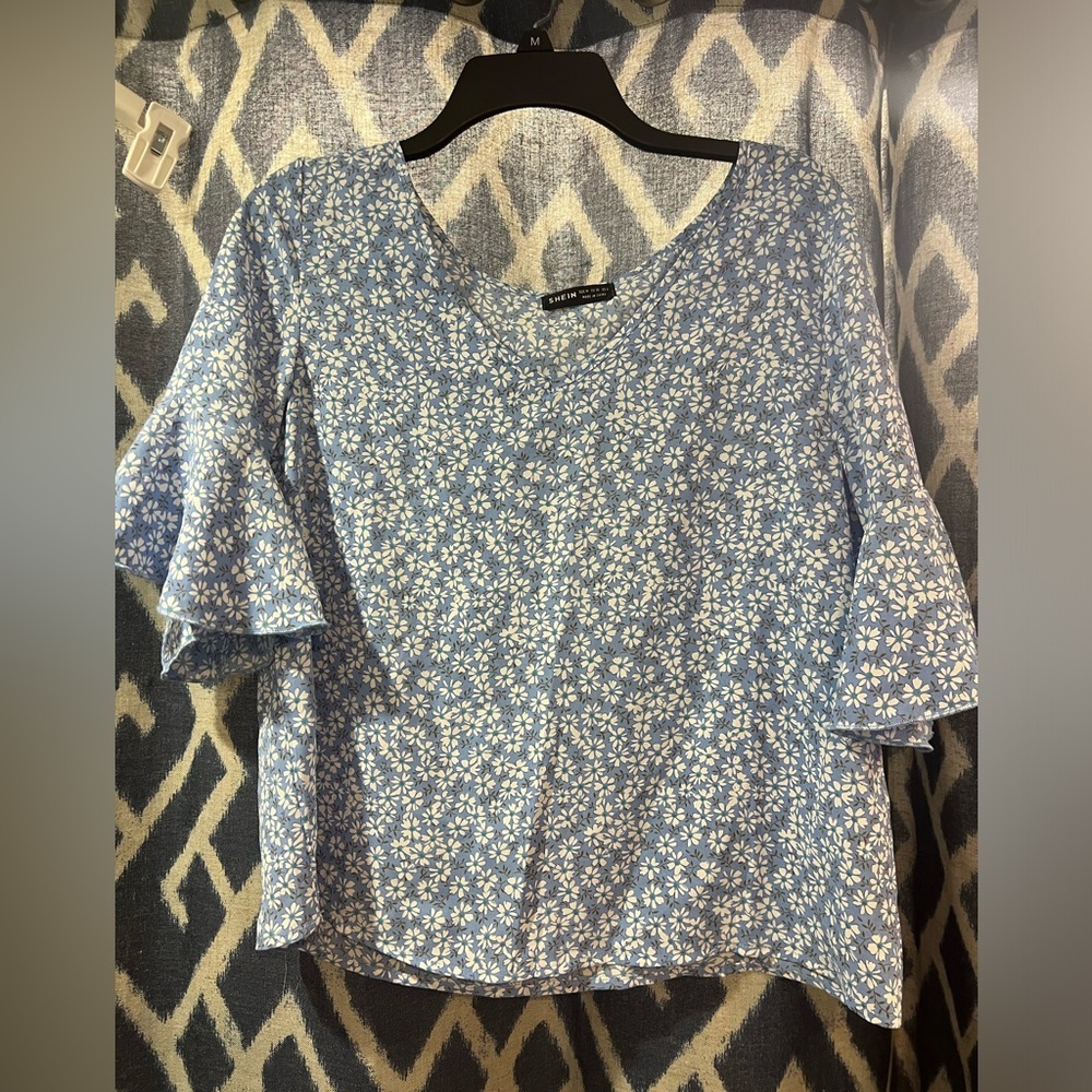 Floral Blue & White SHEIN Blouse Size M